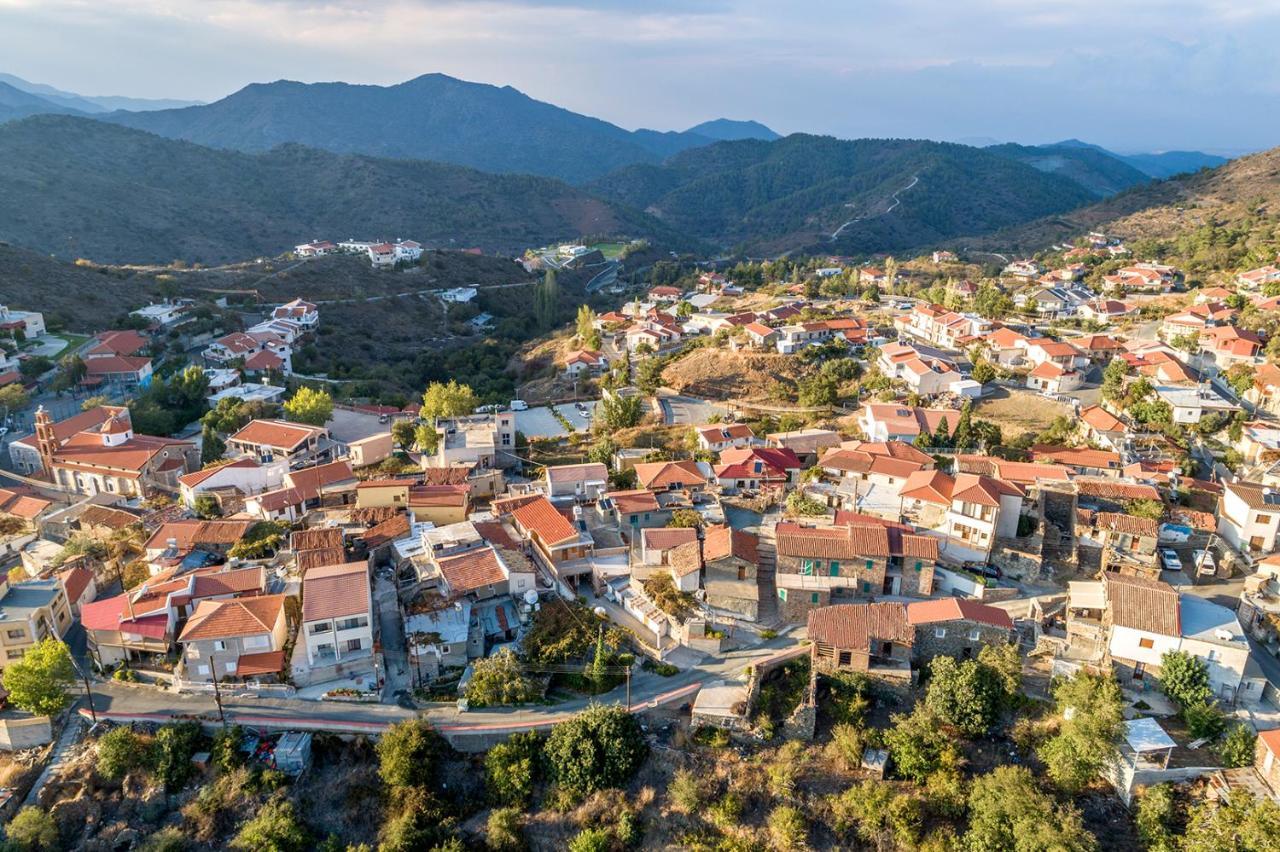 Affittacamere Farmakas Living Esterno foto