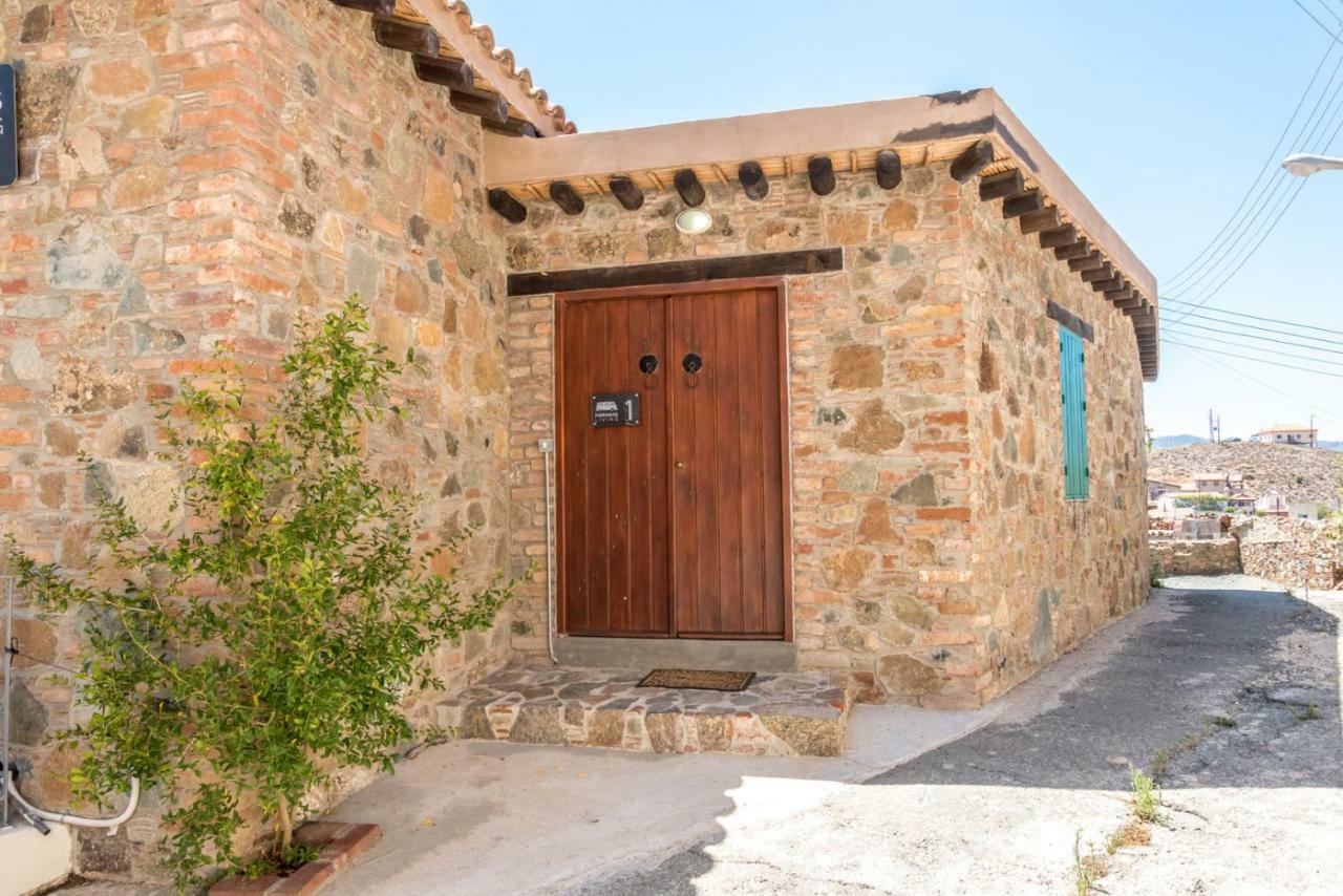 Affittacamere Farmakas Living Esterno foto